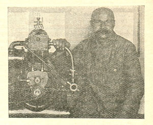 Рис. 7. Рабочий-изобретатель В.Осеневич со своим мотором.