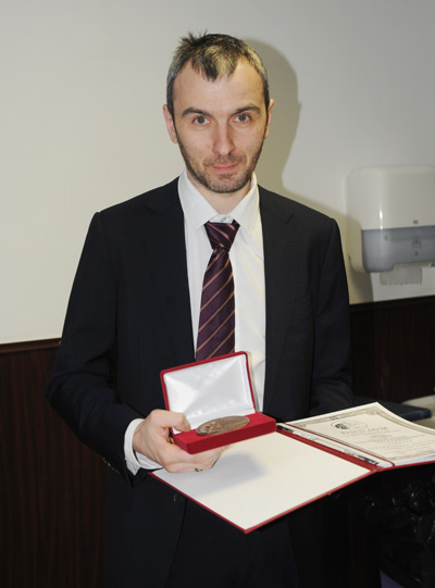 К.Чайкин с медалью лауреата.