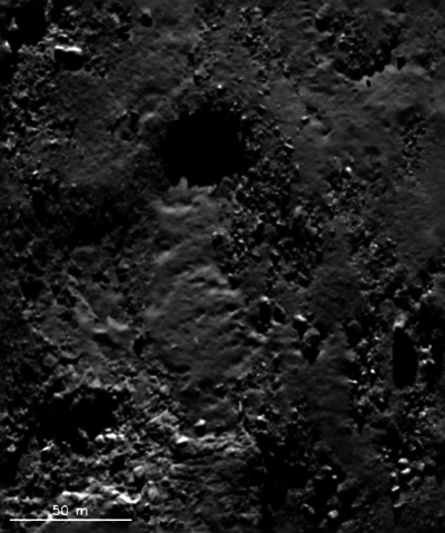 Фото 4. Лава, вытекшая из ямки на поверхности кометы.